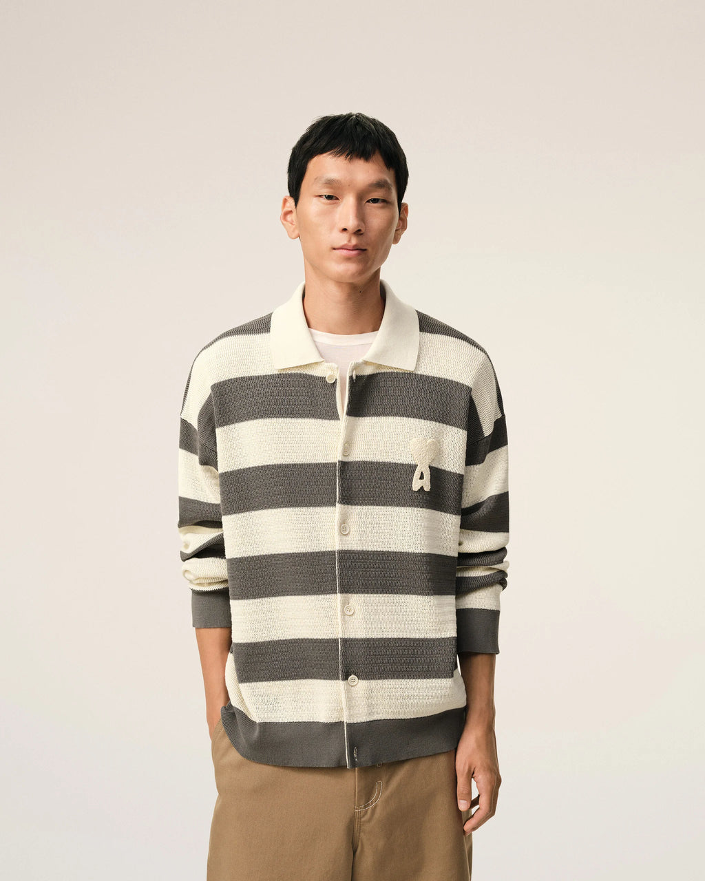 AMI - Cardigan avec col Ami de coeur Blanc et carbonne