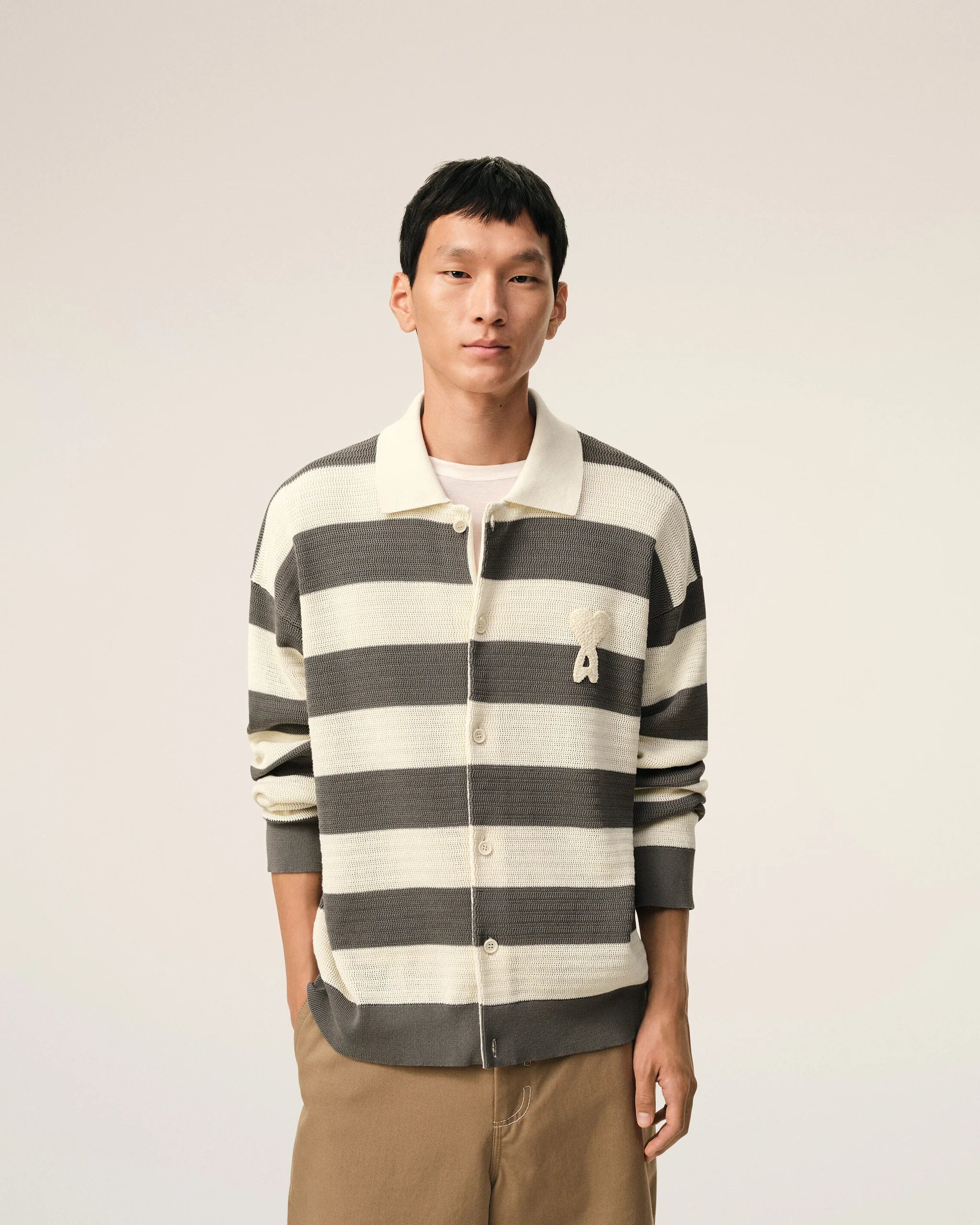 AMI - Cardigan avec col Ami de coeur Blanc et carbonne