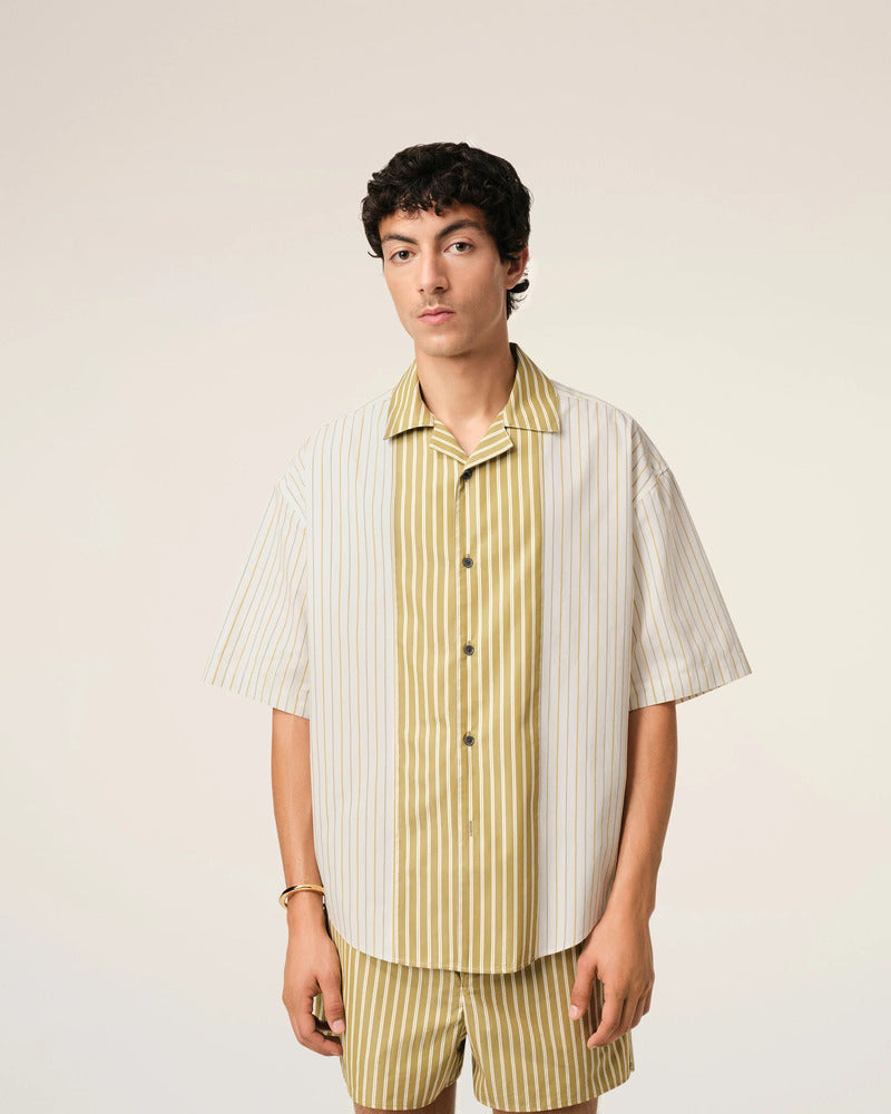 AMI - Chemise Boxy col requin rayée Ecru/ Vert Lichen/Curry