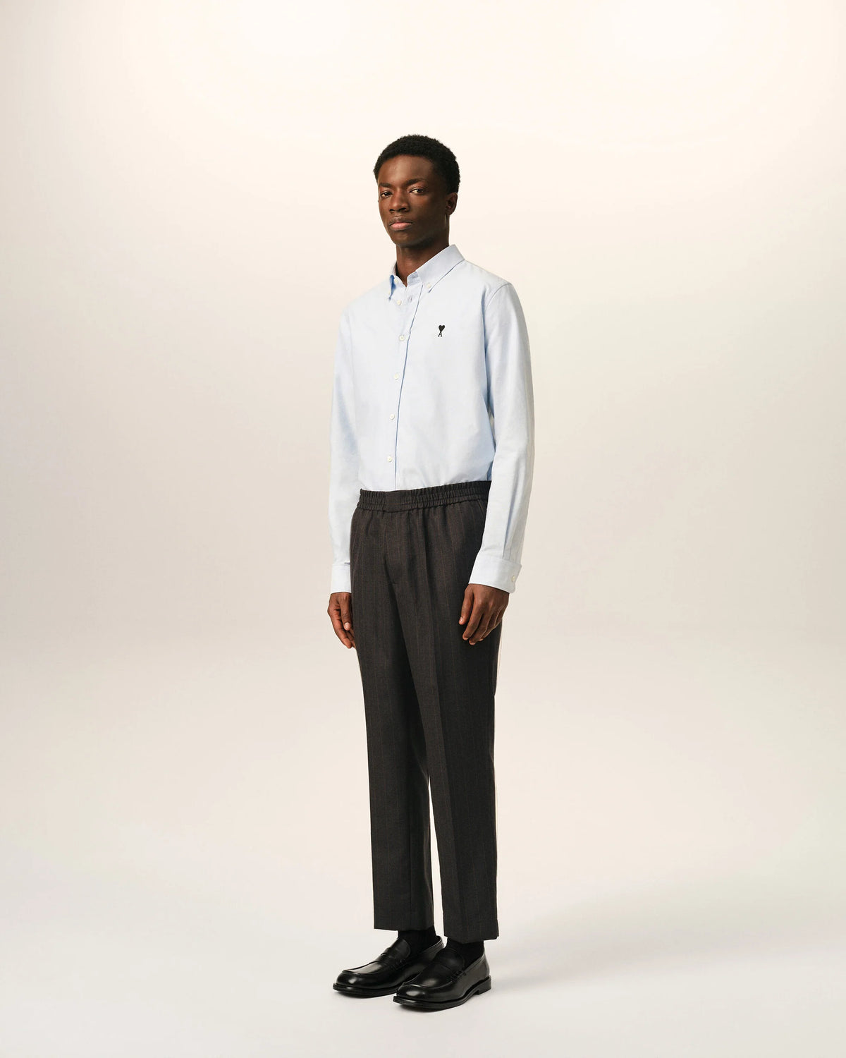 AMI - Pantalon taille élatiqué rayé Gris/Marron Chocolat