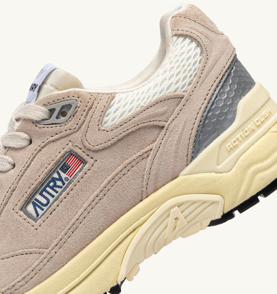 AUTRY - Basket Hyperway Suede/Mesh Sand et Argent