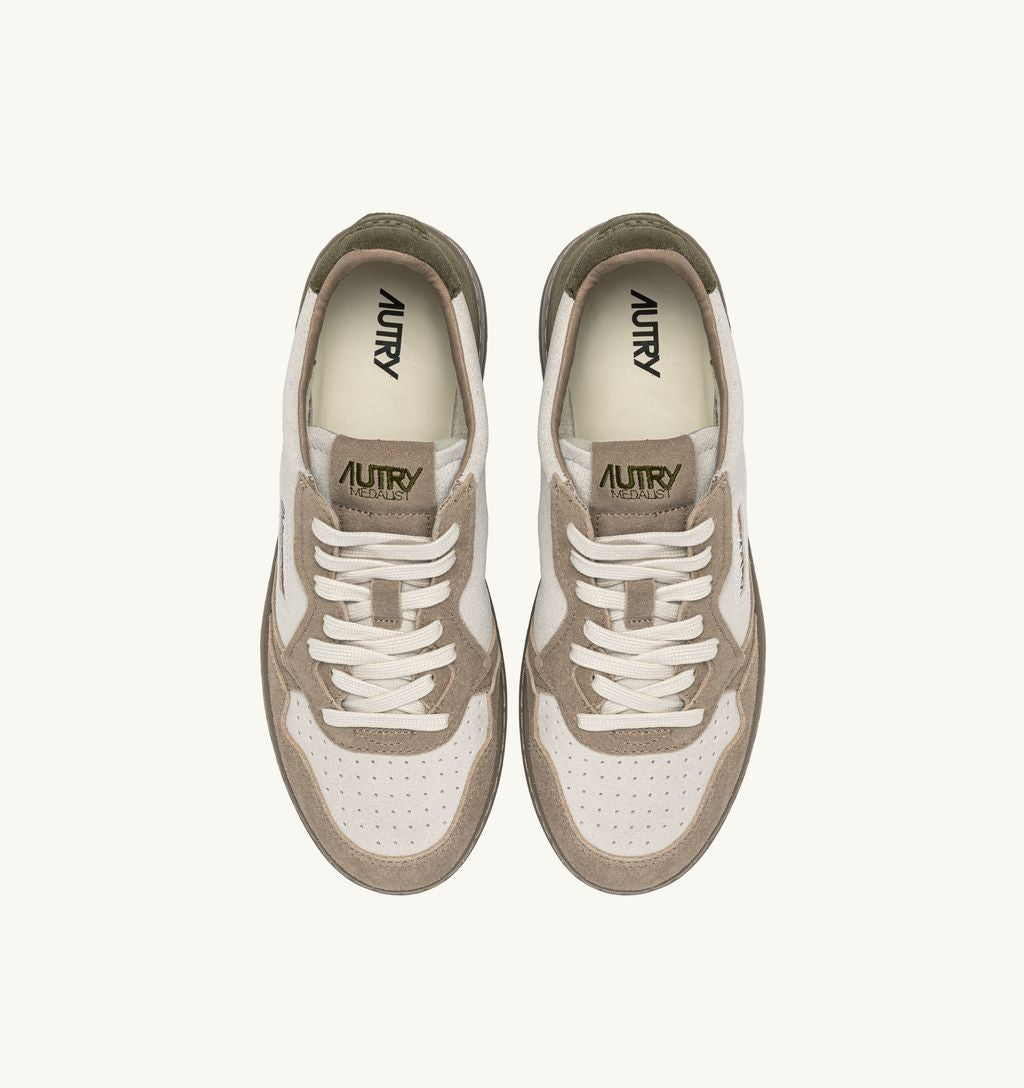 AUTRY - Basket Medalist Low Tricolor suede Giungla/White/antilop