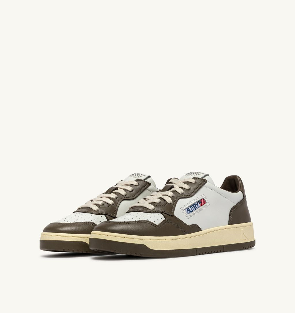 AUTRY - Basket Medalist Low Bicolor White/Chocolat
