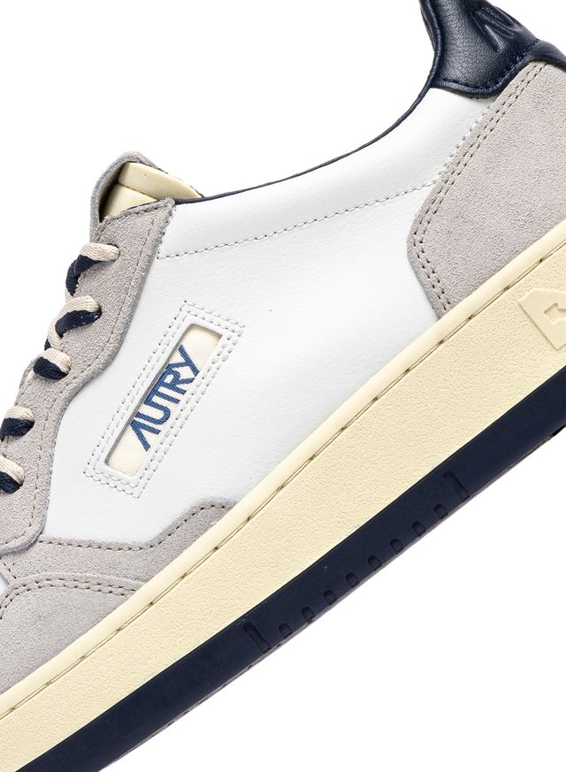 AUTRY - Basket Medalist Low cuir Suede Bicolor White/Vapor