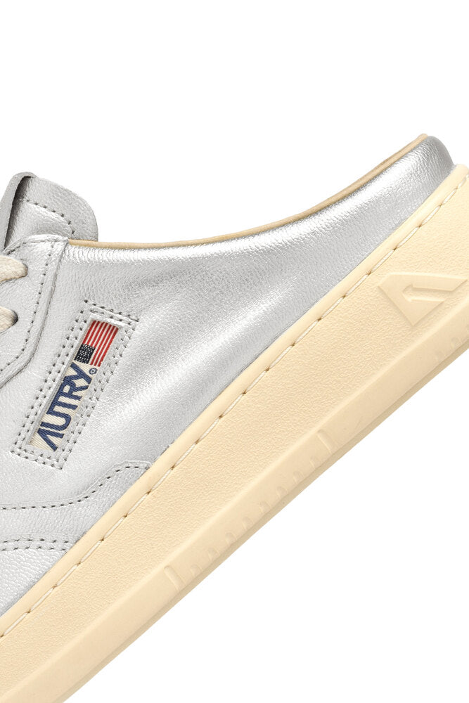 AUTRY - Basket Medalist Mule en cuir argent