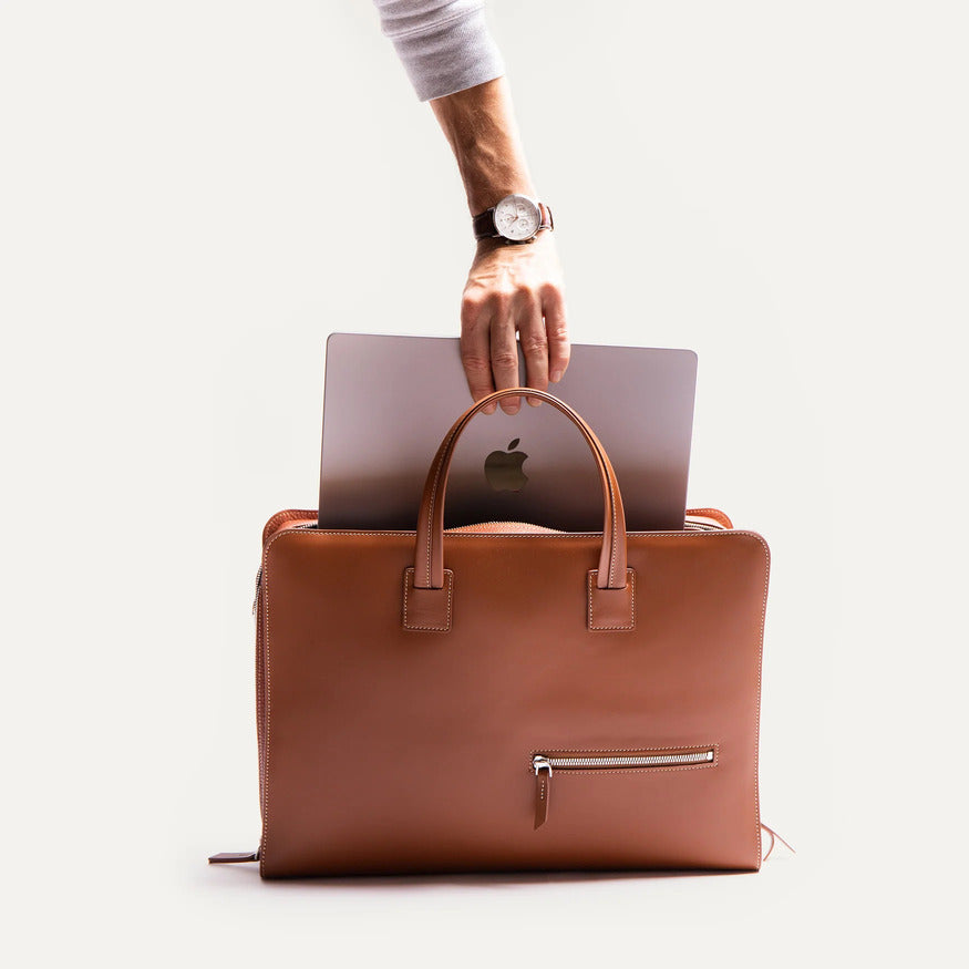 Lundi Paris - Sac Ordinateur Victor en Cuir Cognac