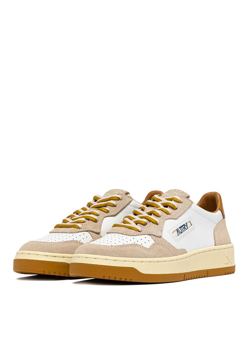 AUTRY - Basket Medalist Low cuir Suede Bicolor White/Sand