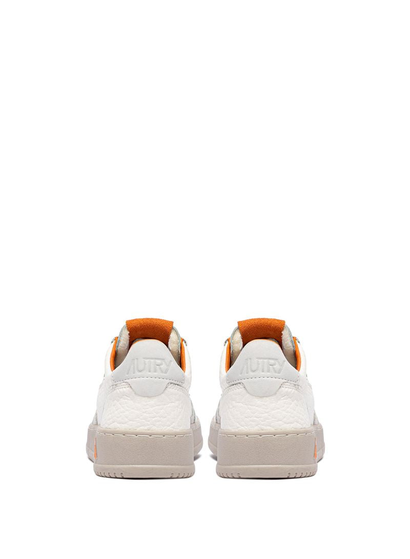 AUTRY - Basket Medalist Low cuir effet éléphant détails mar/Fanta orange