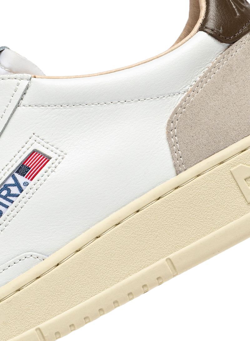 AUTRY - Basket Medalist Low cuir suede White / Teak