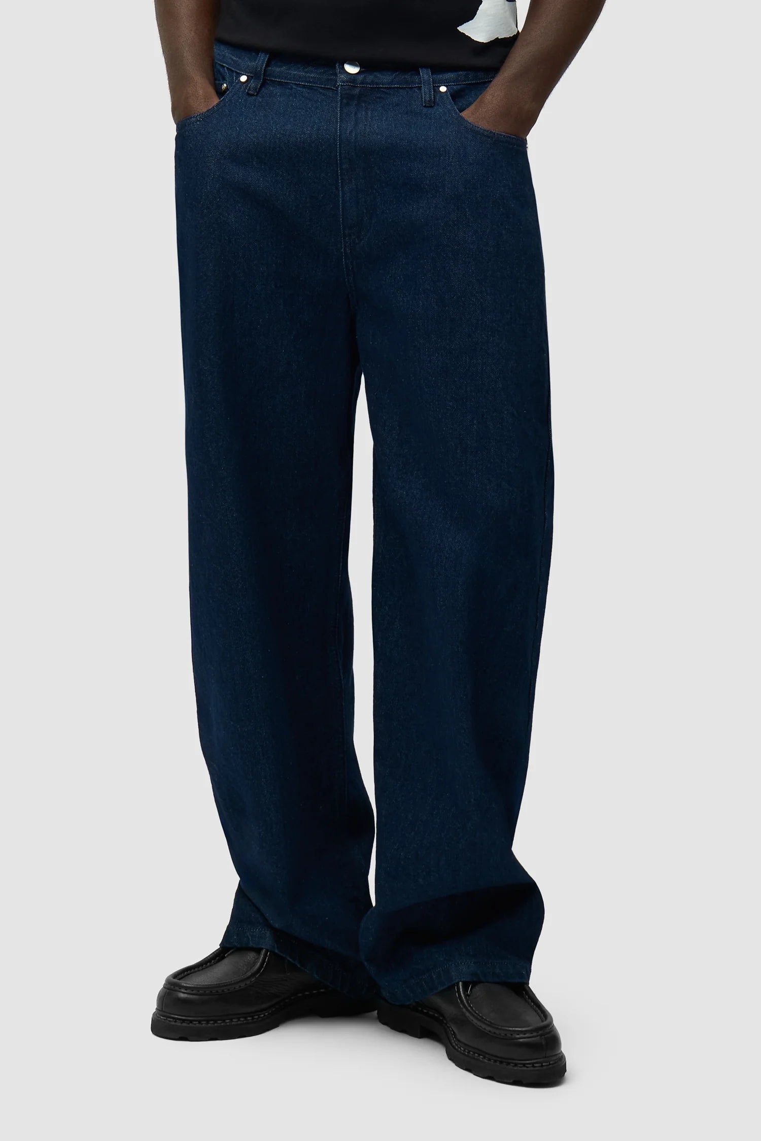 Arte - Jean à poches avec logo circle Denim Brut