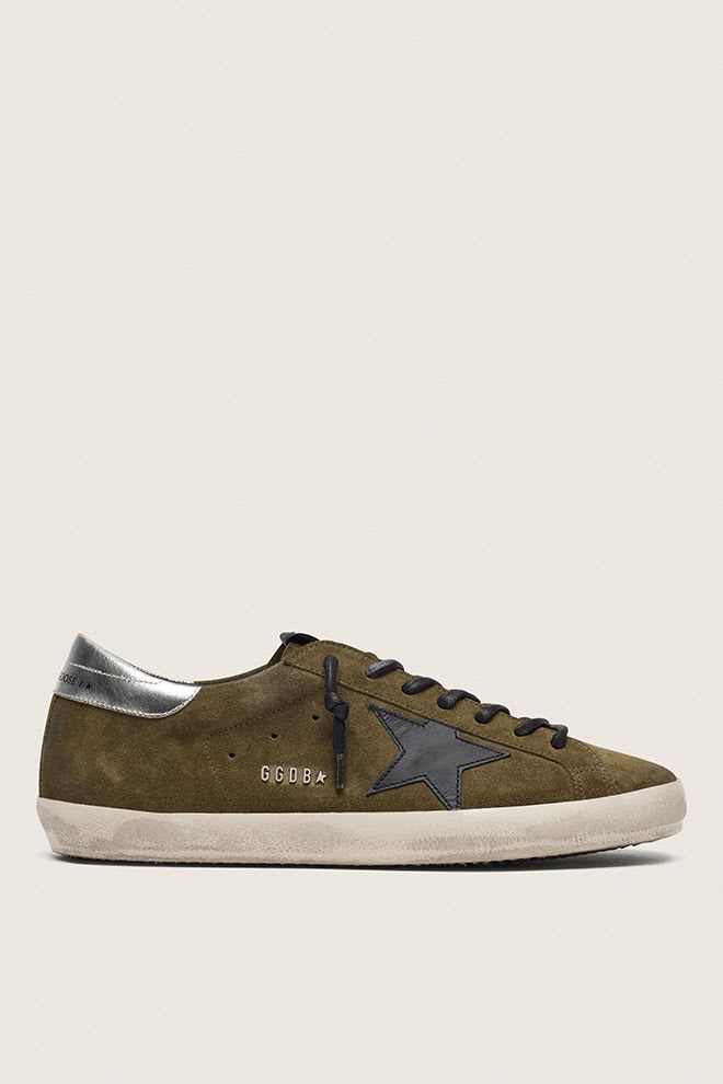 Golden Goose - Super Star en Cuir velour kaki avec etoile en cuir noir et contrefort argent
