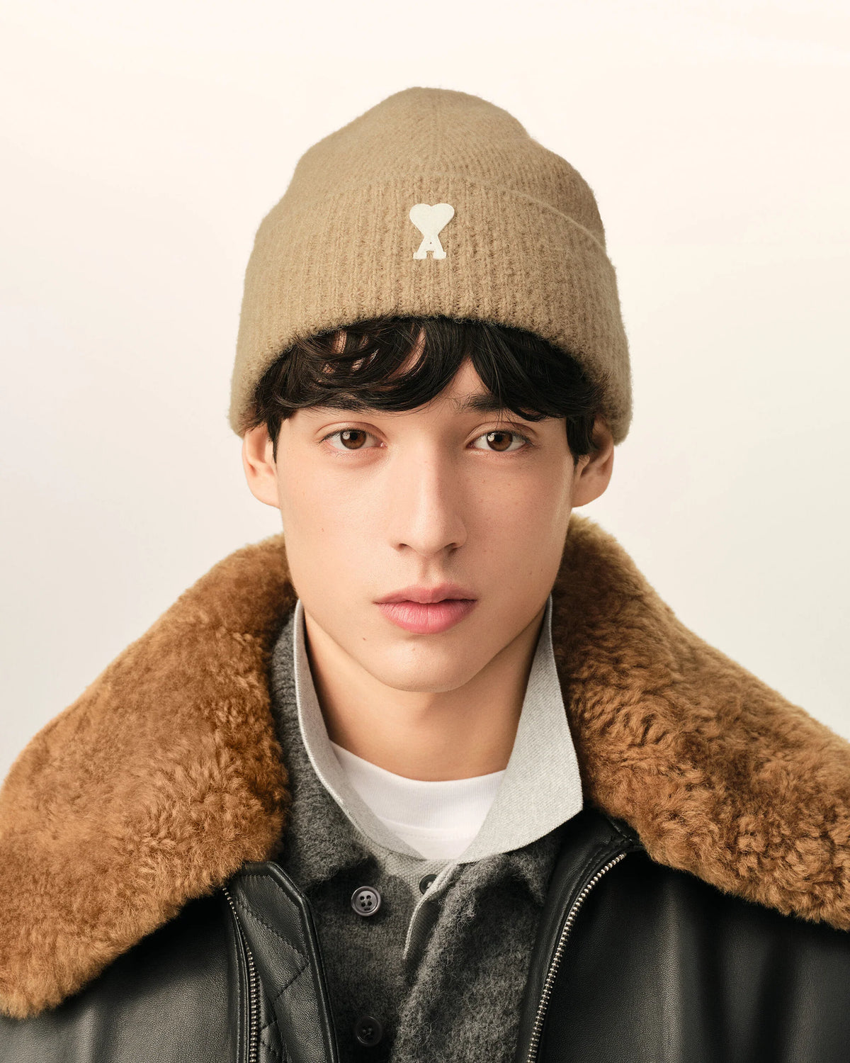 AMI - Bonnet Ami de Coeur Alpaga Beige Mastic
