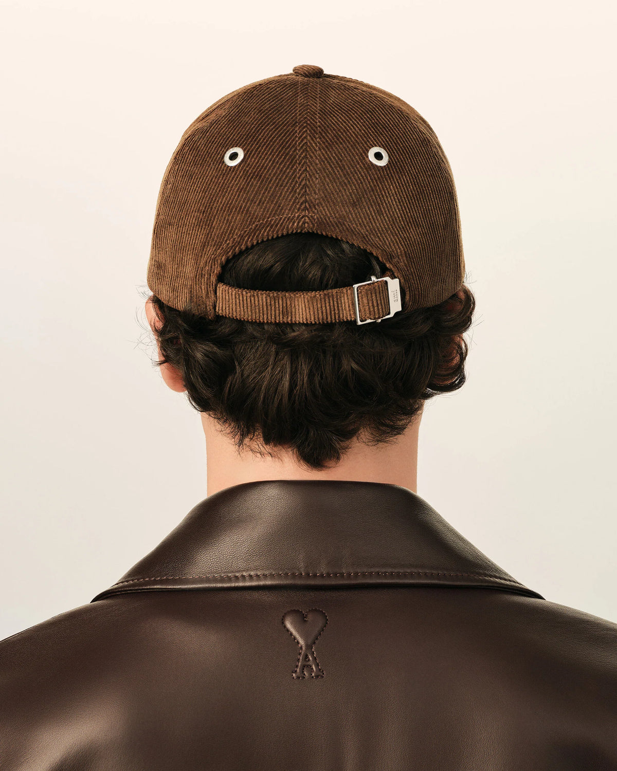 AMI - Casquette Ami de coeur velours Marron Chocolat