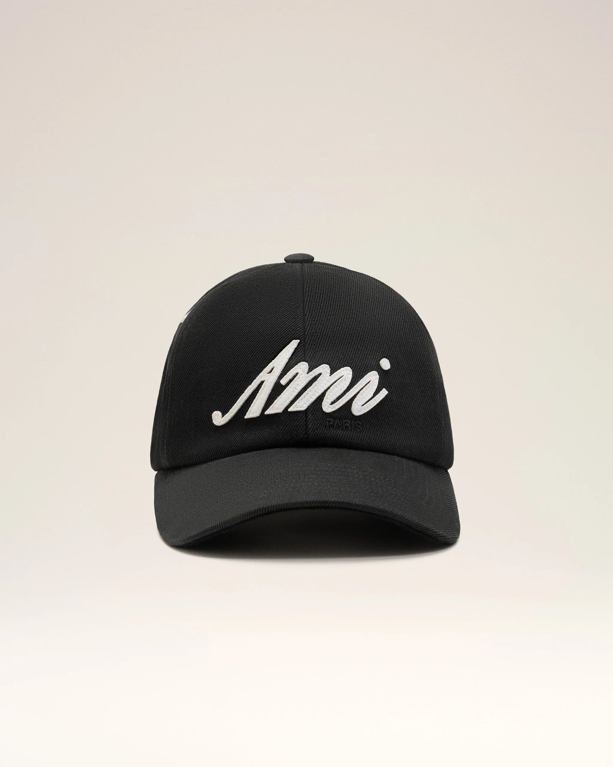 AMI - Casquette Noire Empiècement feutré Ami