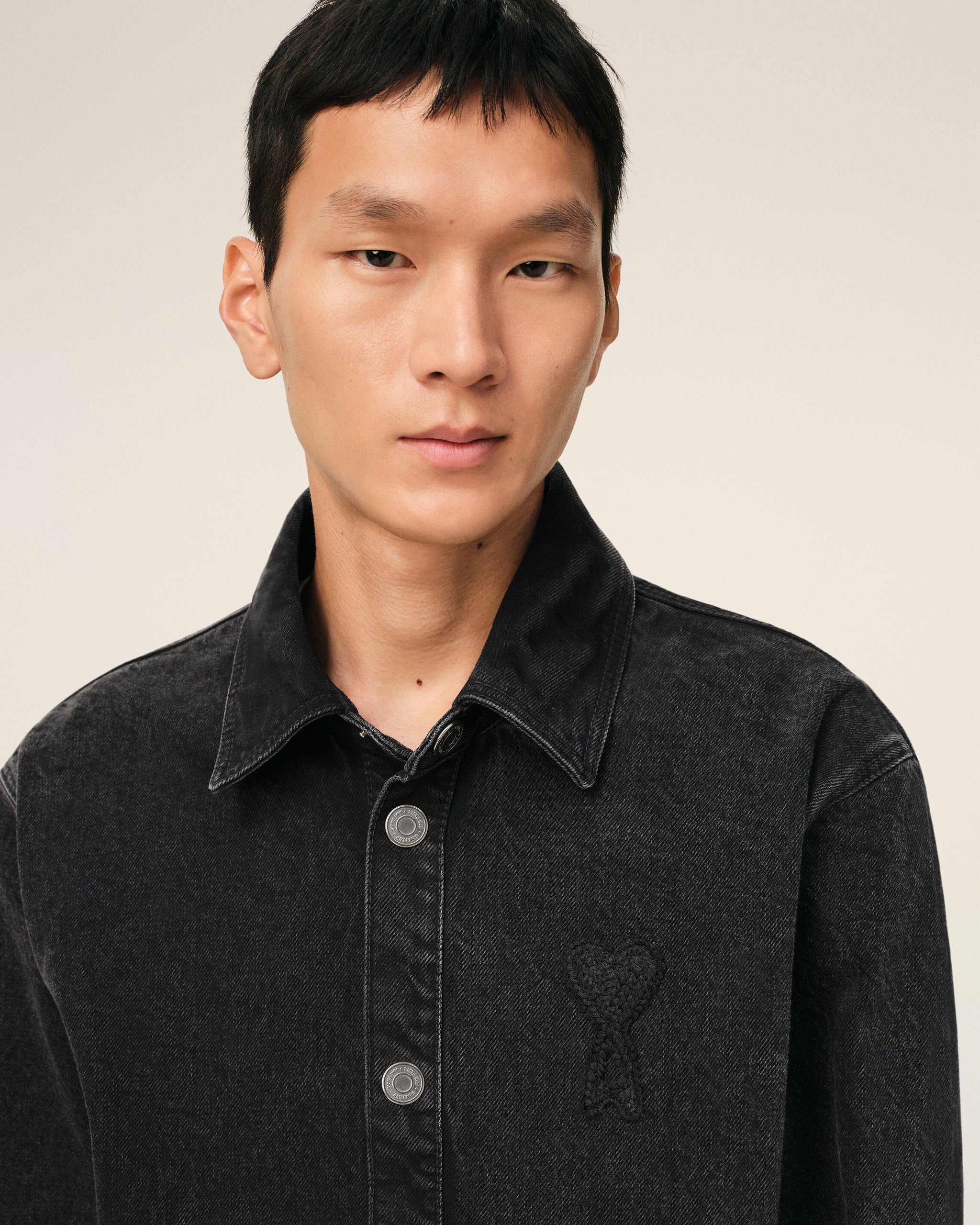 AMI - Surchemise Ami de Coeur en crochet Noir Délavé