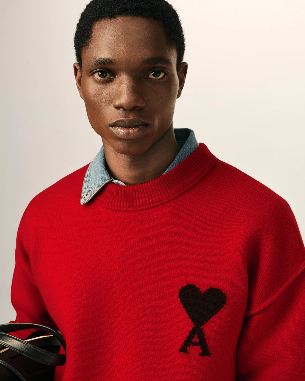 AMI - Pull en laine Ami de Coeur Rouge Rubis