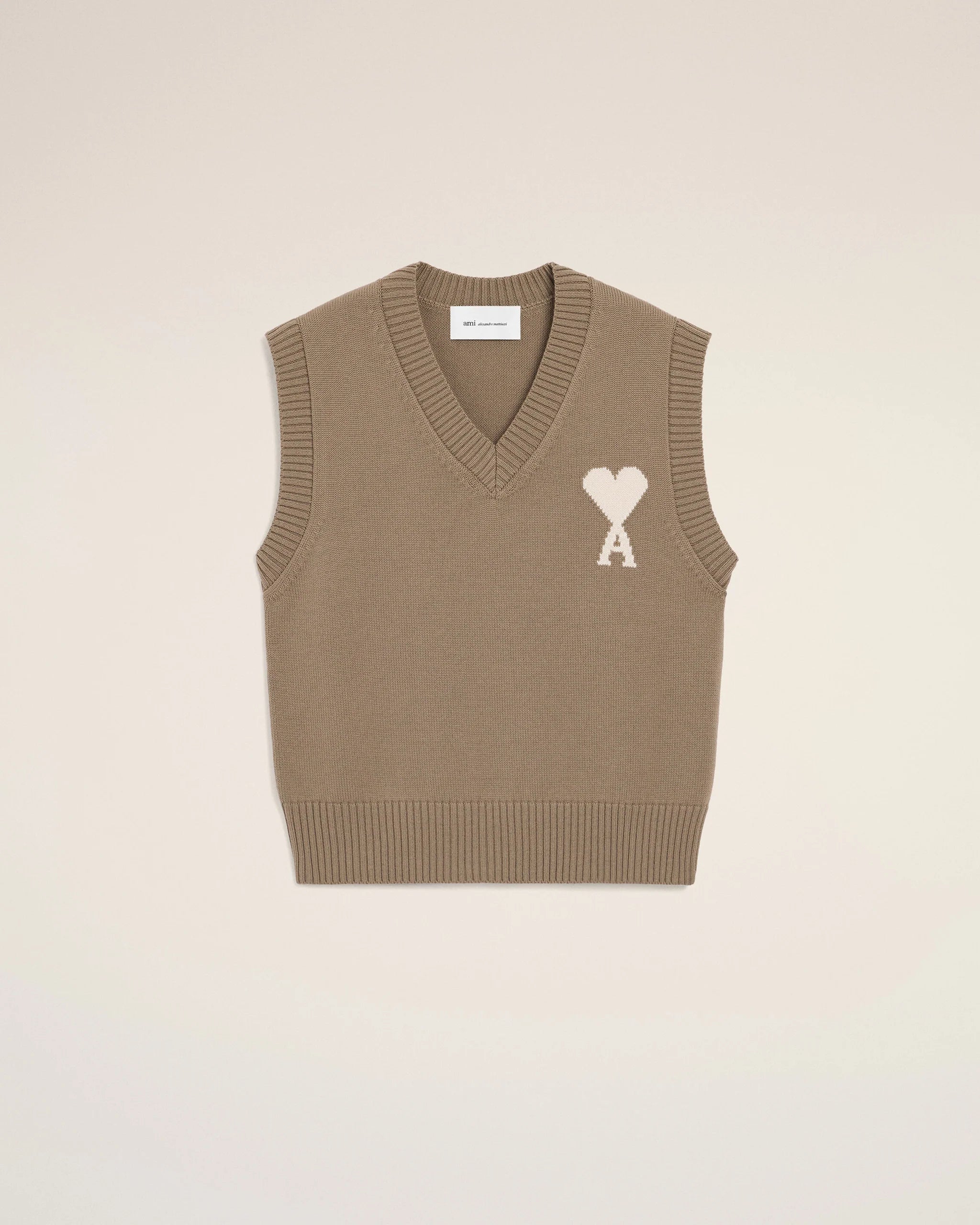 AMI - Pull sans Manches Ami de coeur Beige Taupe