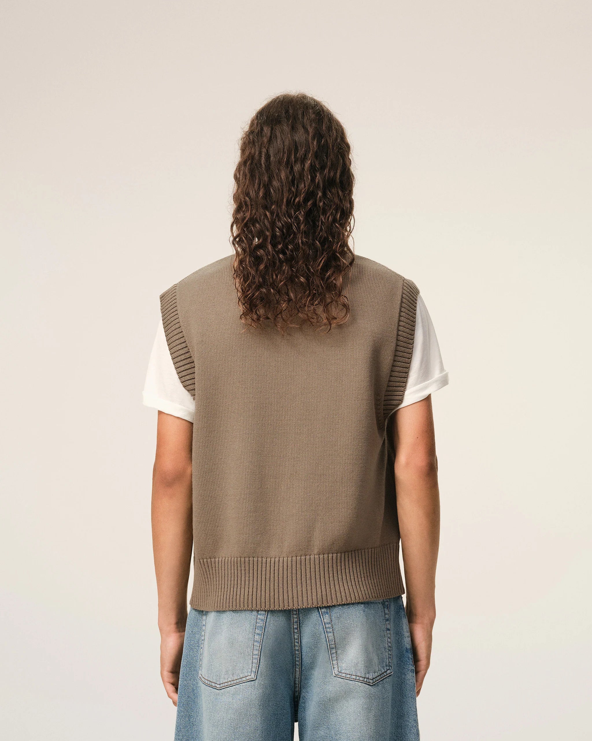 AMI - Pull sans Manches Ami de coeur Beige Taupe