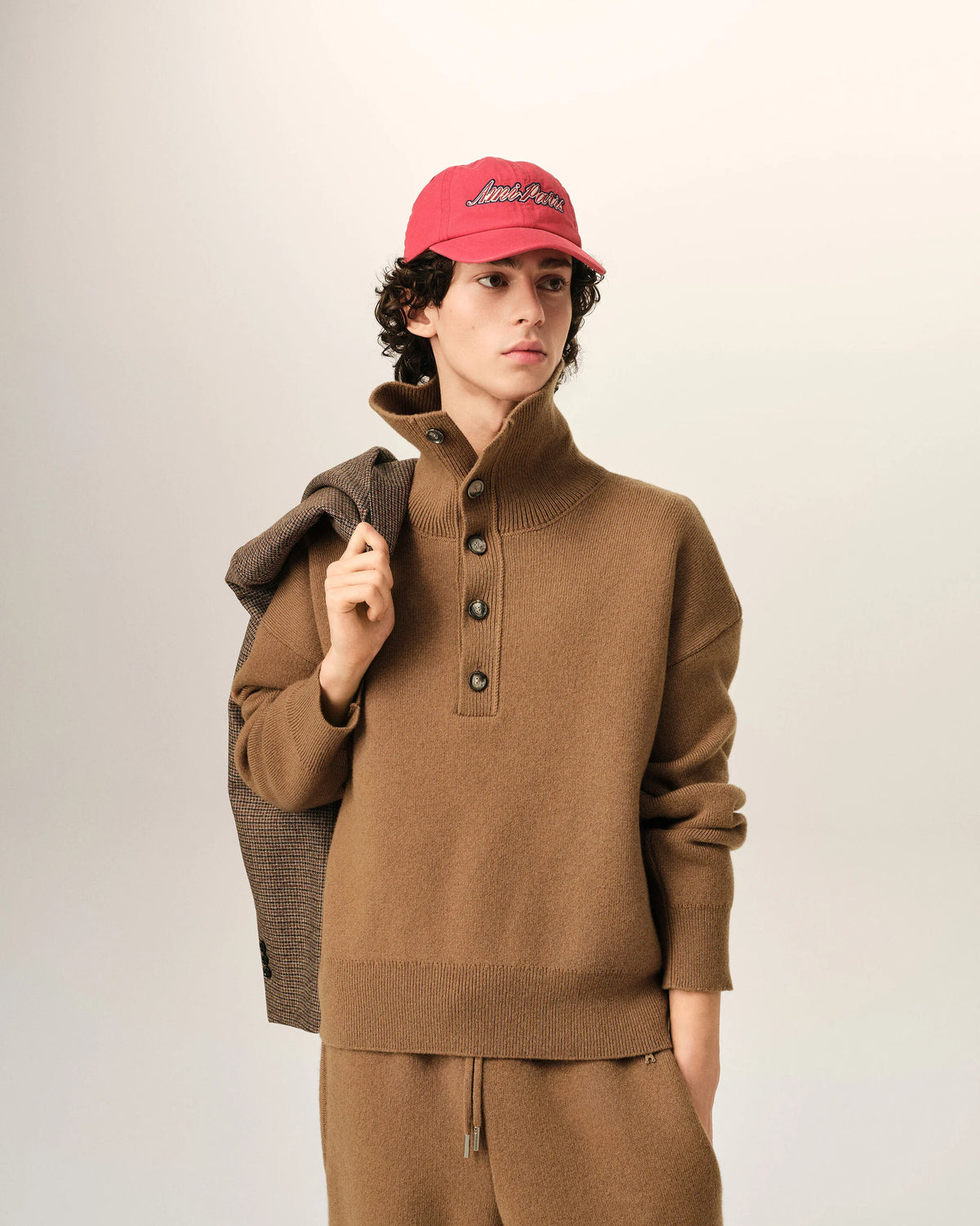 AMI - Pull col montant boutonné Camel