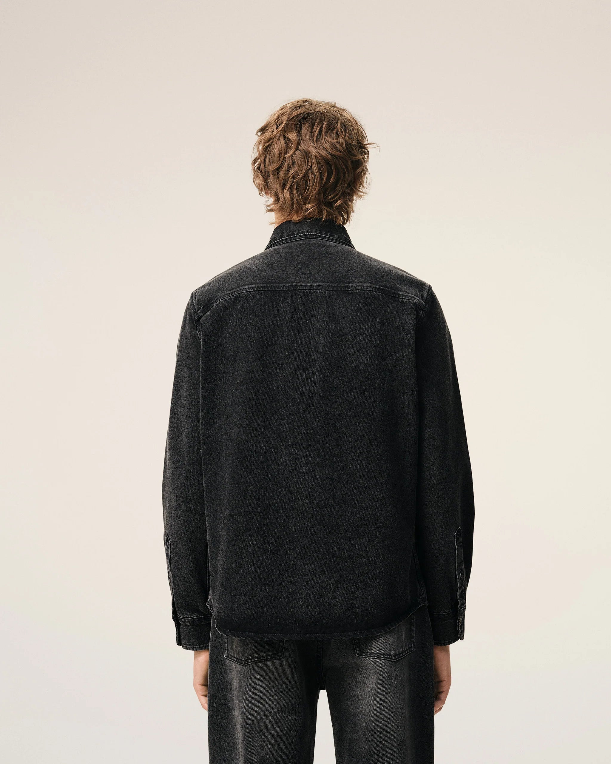 AMI - Chemise Ami de coeur en Denim noir usé