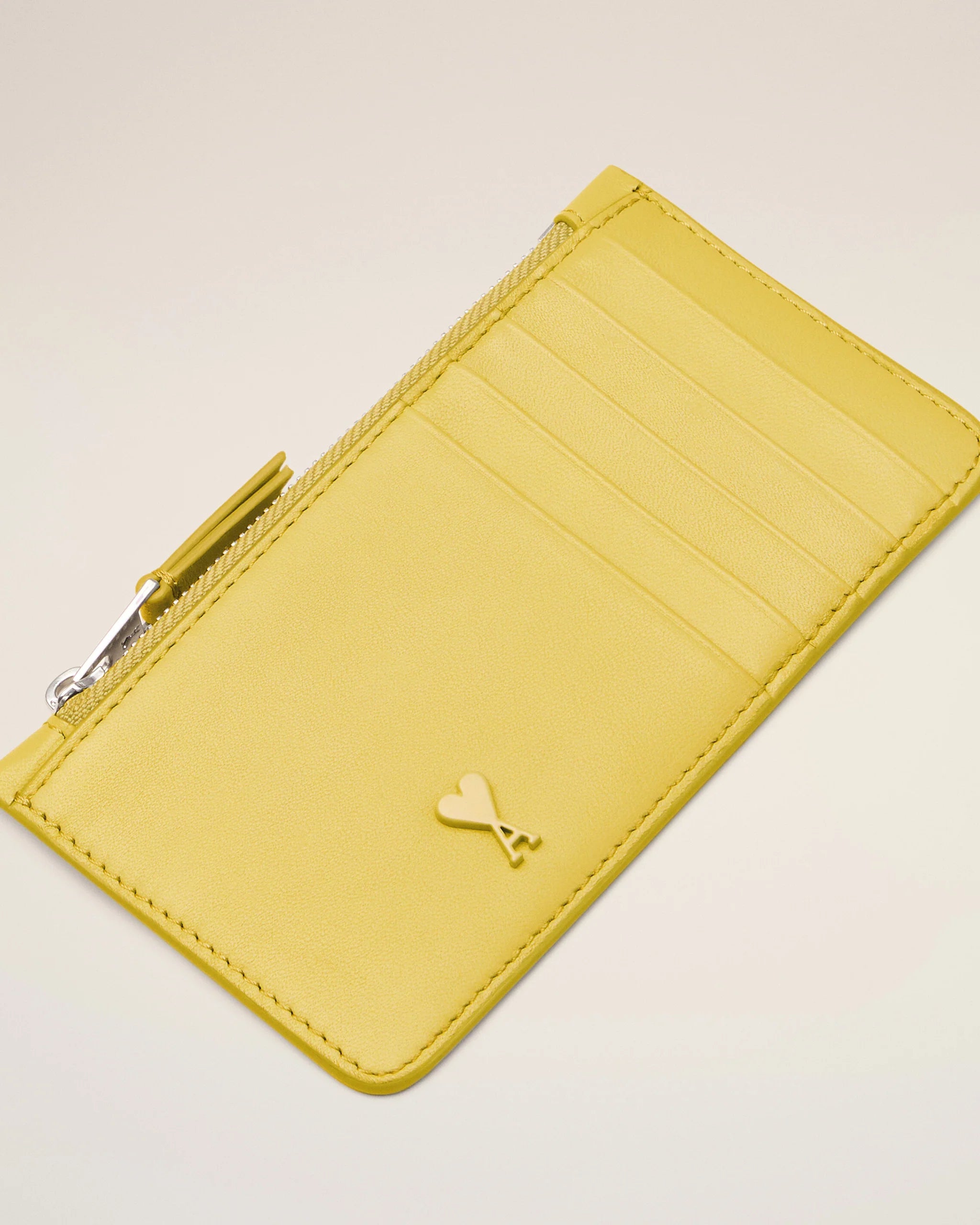 AMI - Porte-cartes zippé Ami de coeur Jaune Pastel