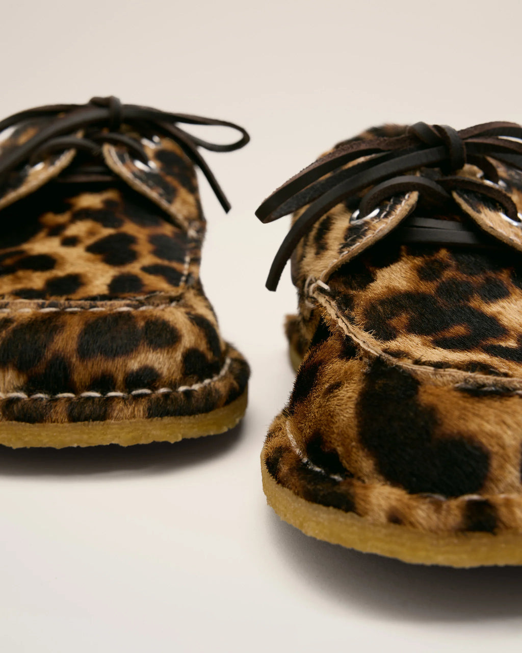 AMI - Chaussures bateau imprimé Léopard
