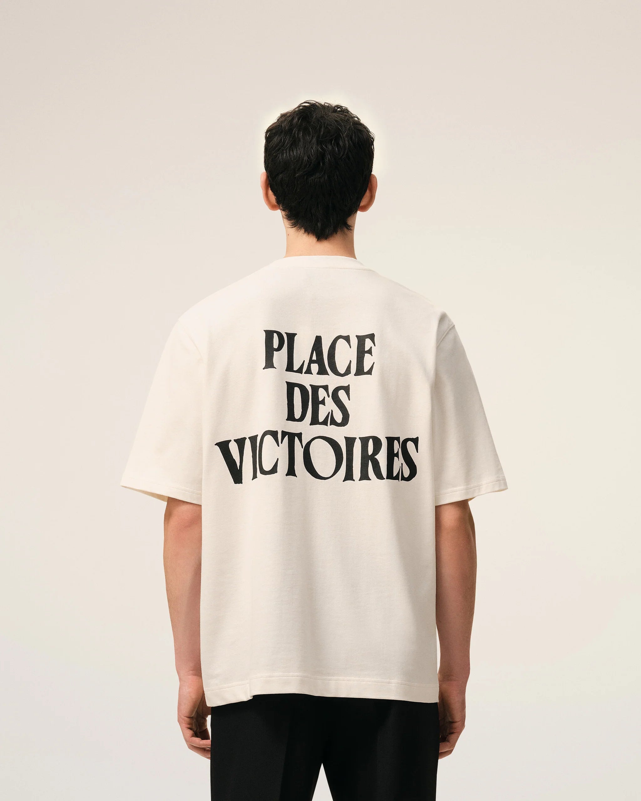 AMI - T-shirt Imprimé Place des Victoire Blanc Crème