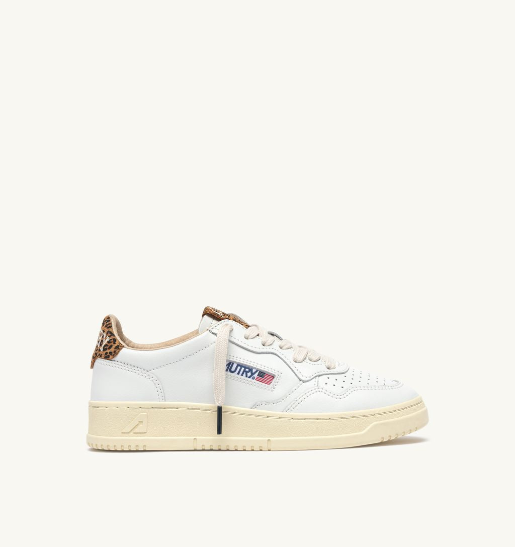 AUTRY - Basket Medalist Low cuir/polace White/leopardPrint