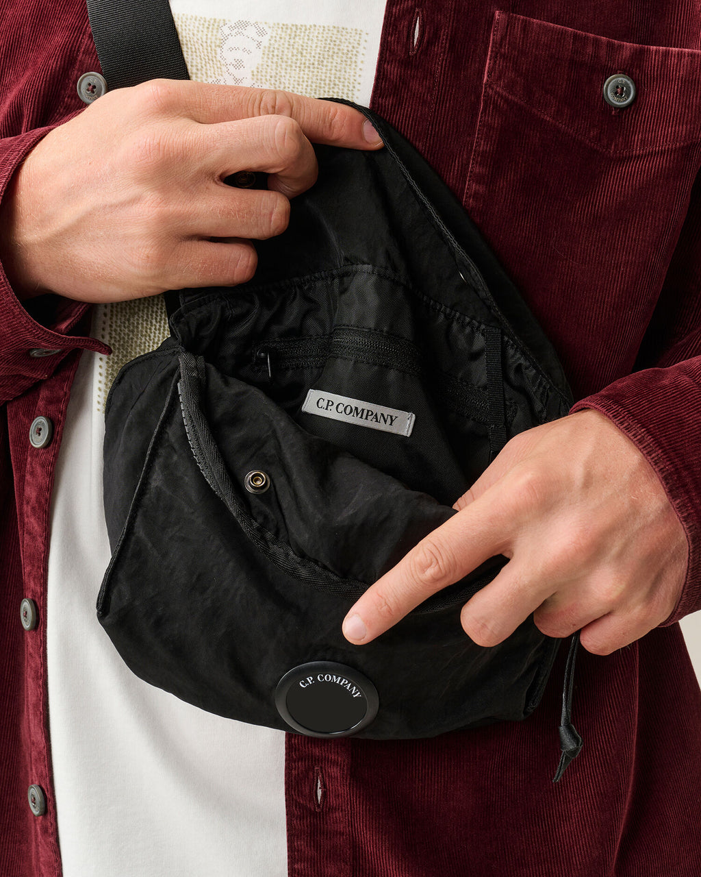 C.P. Company - Sac Nylon B Lens Zipped Black