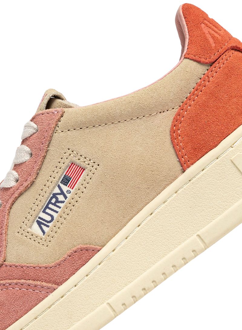 AUTRY - Basket Medalist Low Tricolor suede Cameo/Papa