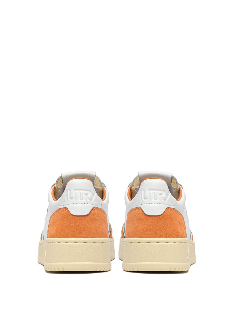AUTRY - Basket Medalist Low Soft Leather/Suede White/Cano Orange