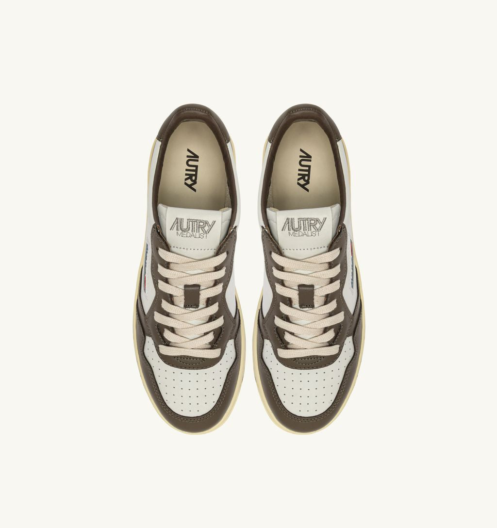 AUTRY - Basket Medalist Low Bicolor White/Chocolat