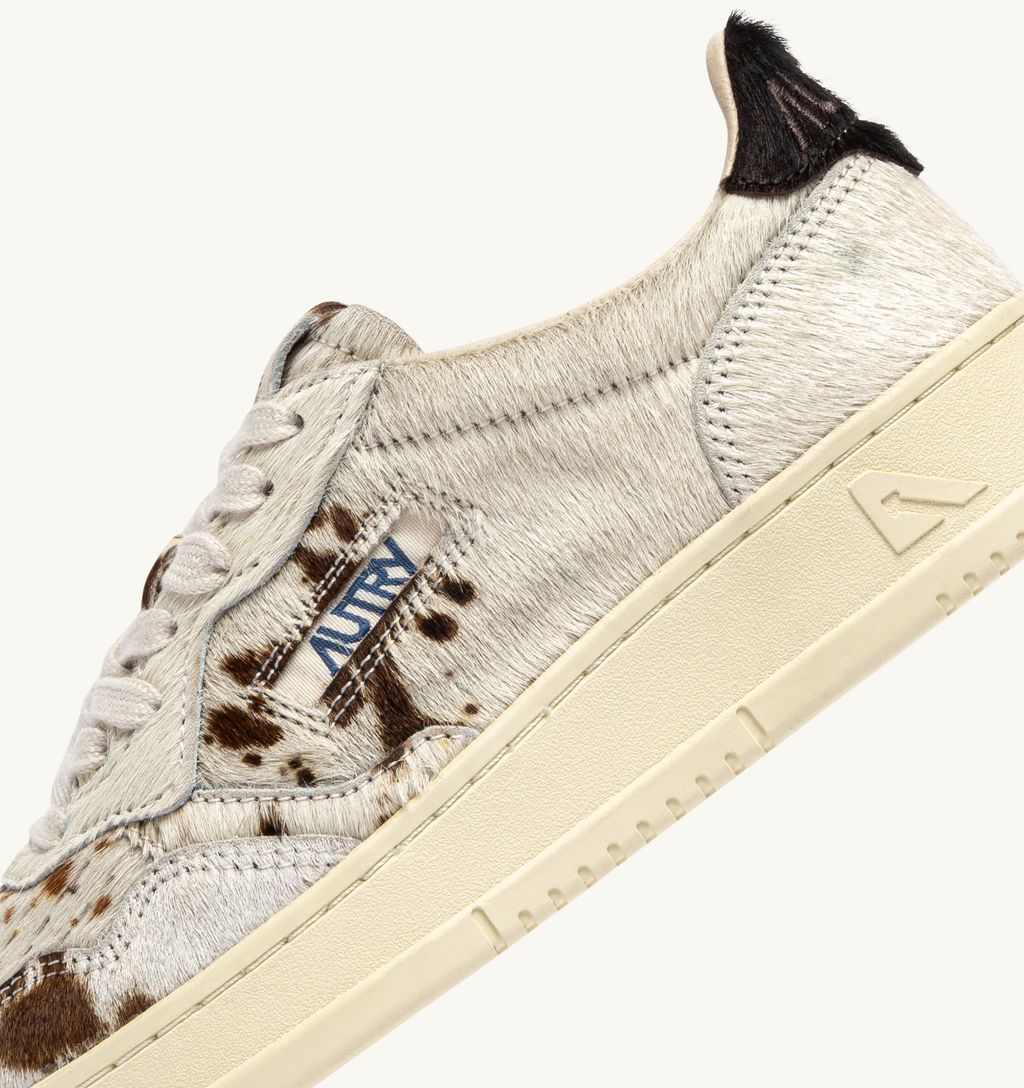 AUTRY - Basket Medalist Low Pony/Safari Drip/Brown