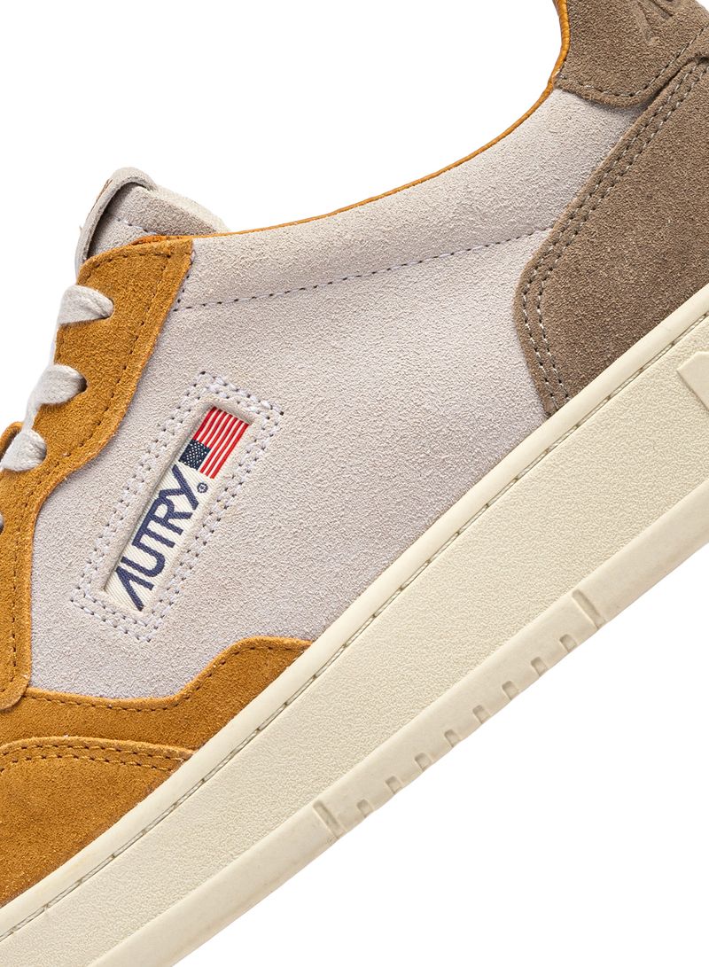 AUTRY - Basket Medalist Low Tricolor suede Brnmus/Amt