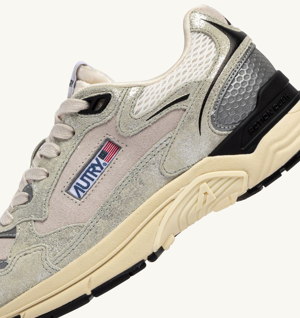 AUTRY - Basket Hyperway Laminé Suede White/silver