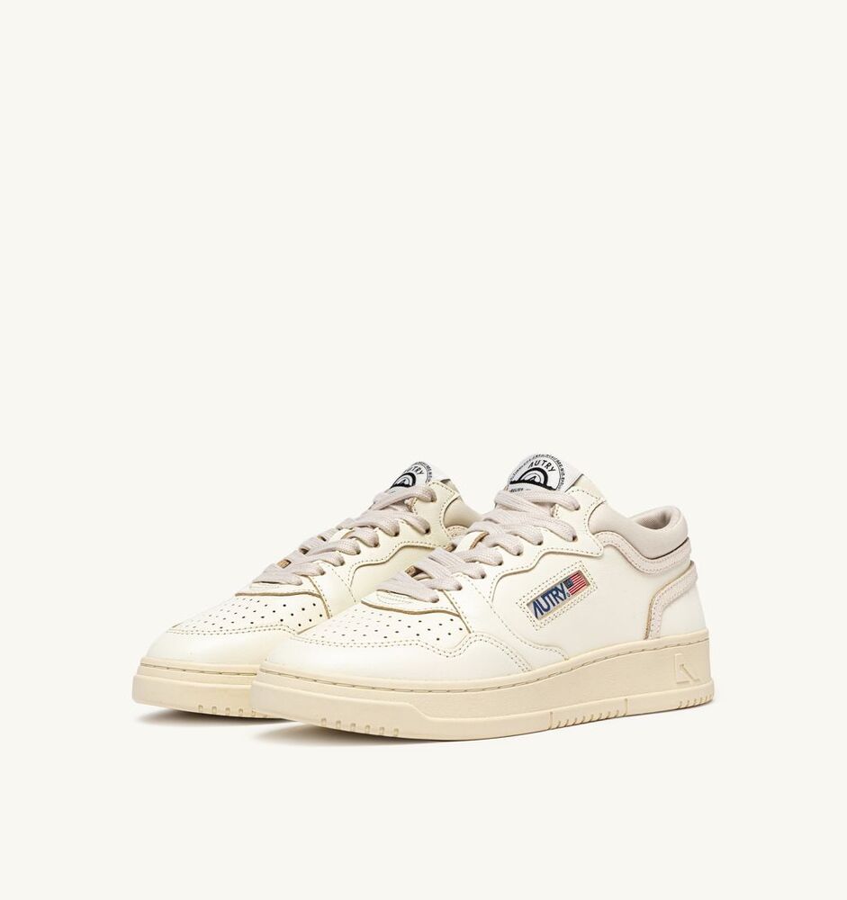 AUTRY - Basket Medway en cuir Marshmallow et Blanc