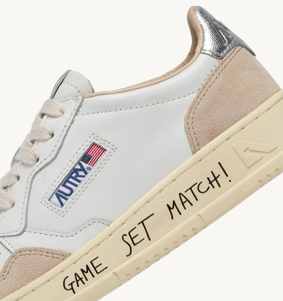 AUTRY - Basket Medalist cuir et daim Blanc et Argent Game Set Match