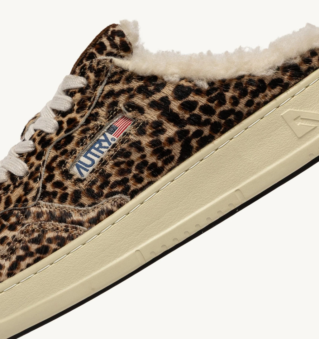 Autry - Basket Medalist Mule effet pony leopard et sheraling