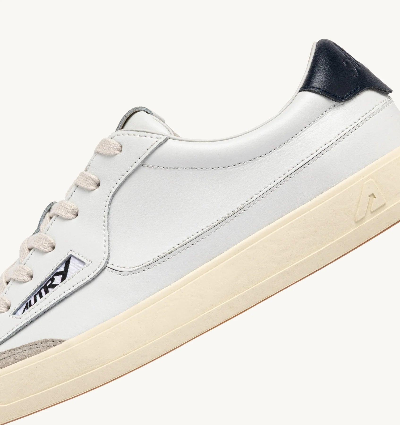 Autry - Windscape low en cuir Blanc et Space