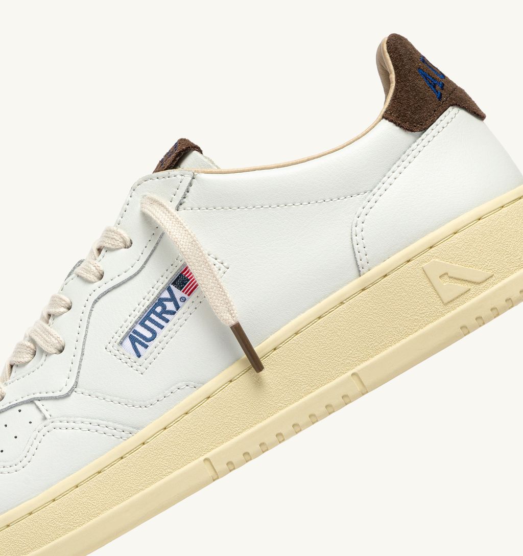 AUTRY - Basket Medalist Low cuir/College White/Chocolat