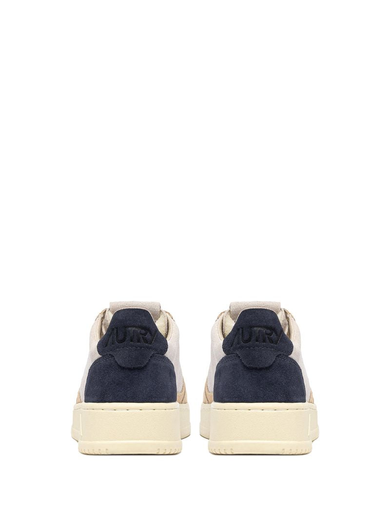 AUTRY - Basket Medalist Low Tricolor suede Sand/SpBlue