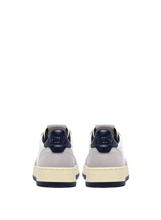 AUTRY - Basket Medalist Low cuir Suede Bicolor White/Vapor