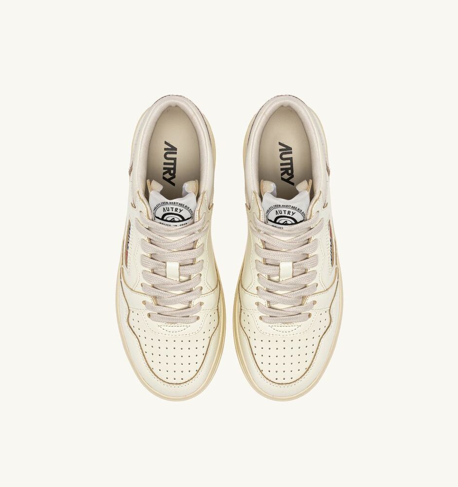 AUTRY - Basket Medway en cuir Marshmallow et Blanc