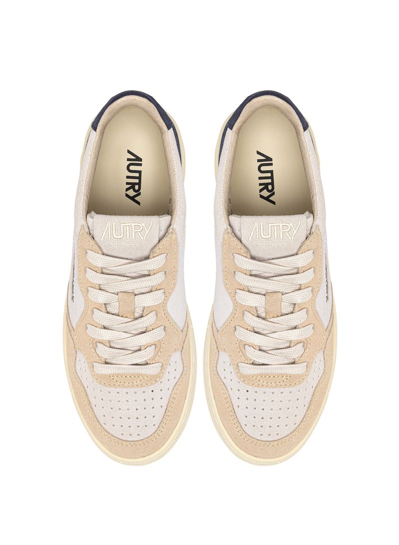 AUTRY - Basket Medalist Low Tricolor suede Sand/SpBlue