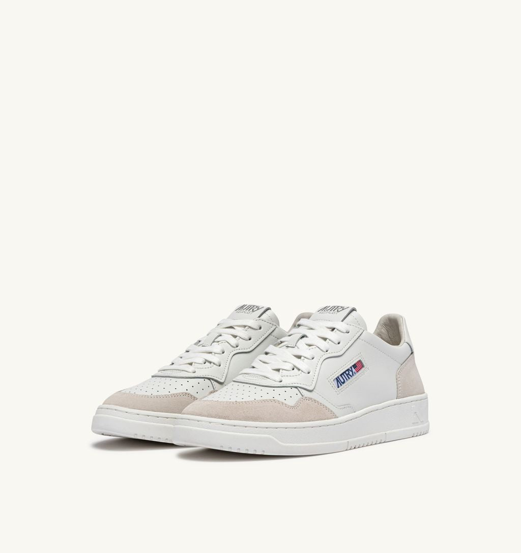 AUTRY - Basket Medalist Low cuir suede Total White