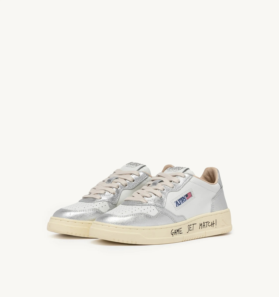 AUTRY - Basket Medalist en Cuir Blanc et Argent Game Set Match