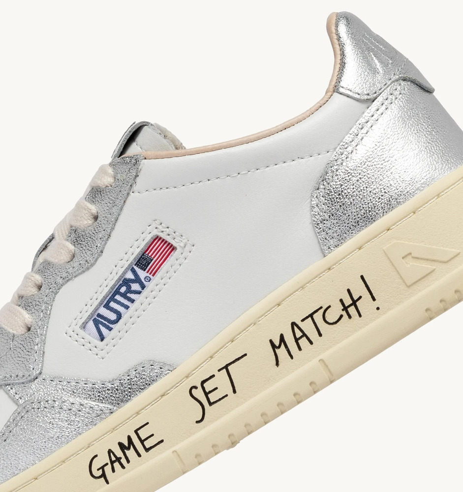 AUTRY - Basket Medalist en Cuir Blanc et Argent Game Set Match